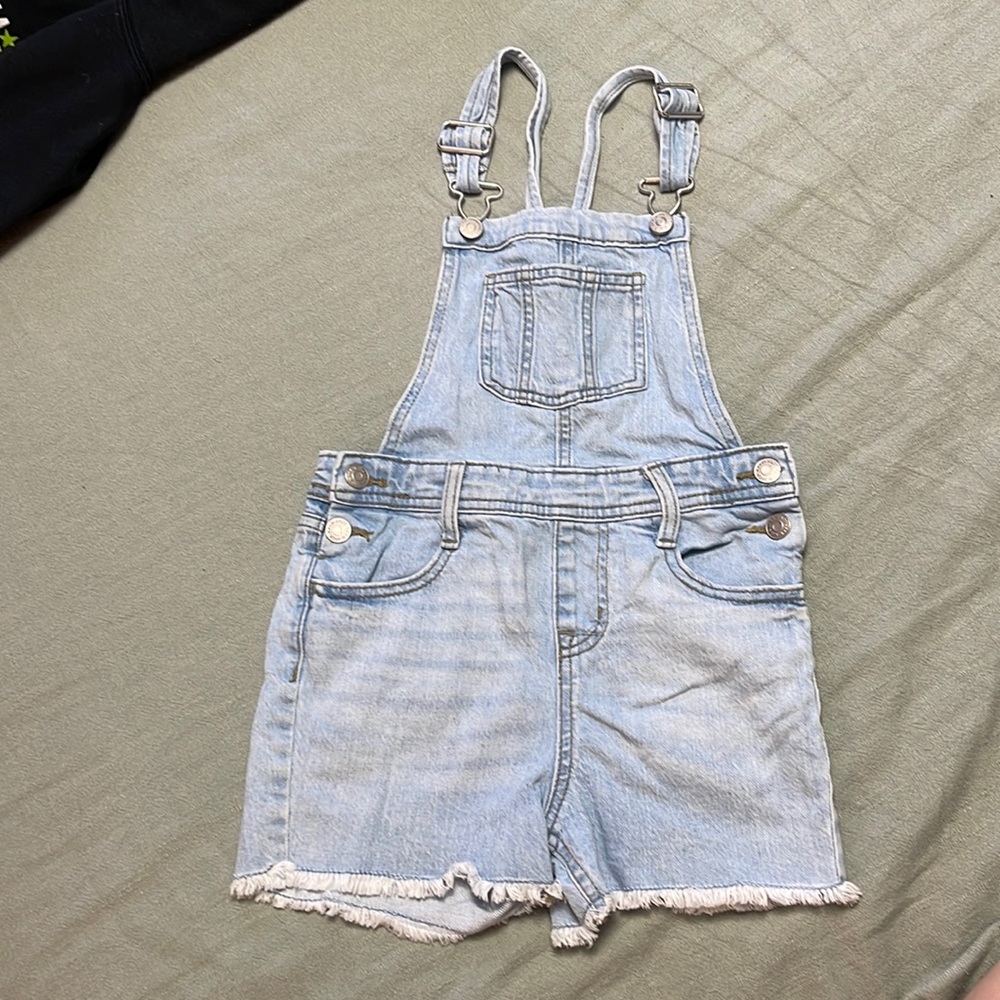 Girls Cat & Jack Shorts Overalls size S (6/6X)